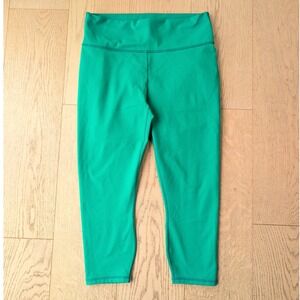 Fabletics PowerHold Kelly green Capri Leggings Women Athletic Workout Fitness L‎